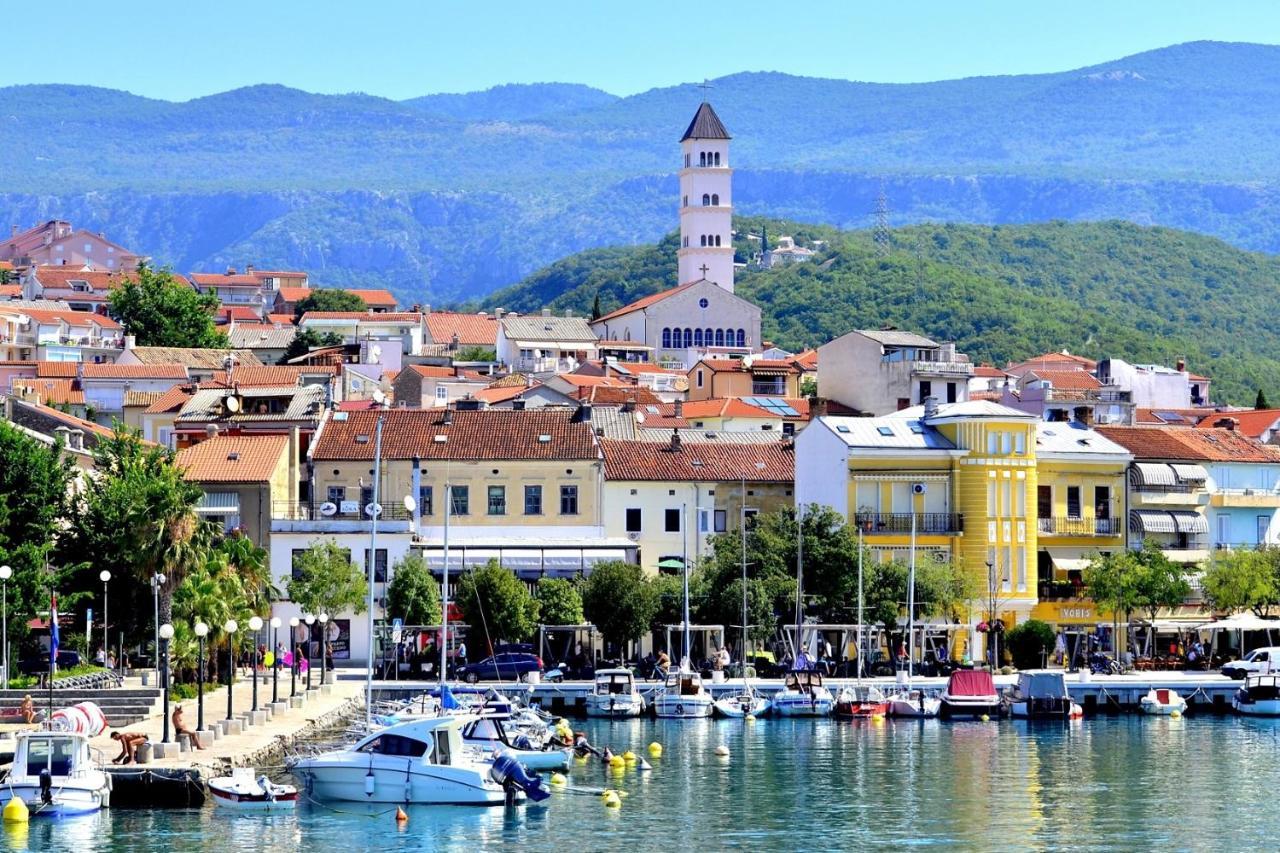 Apartments With A Parking Space Crikvenica - 12592 Luaran gambar