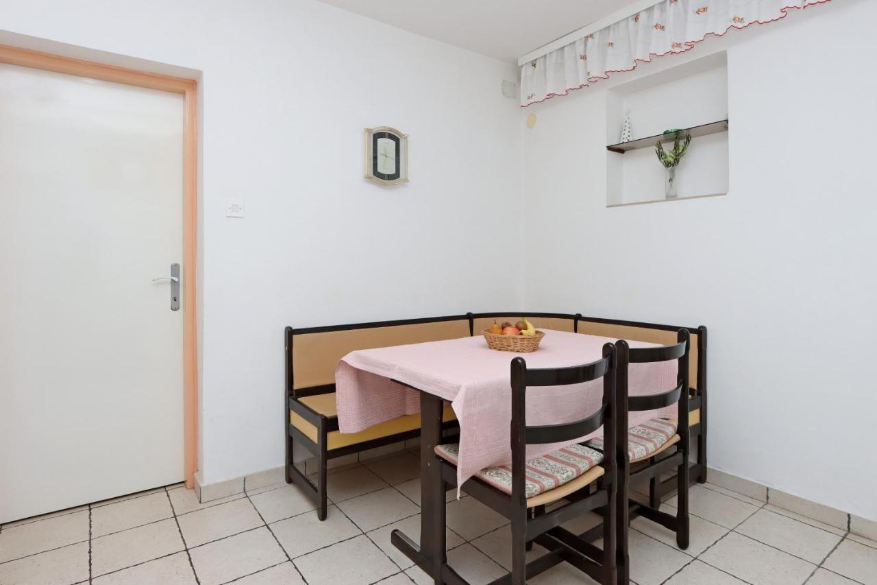 Apartments With A Parking Space Crikvenica - 12592 Luaran gambar